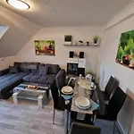 Exklusives Und Helles Dachgeschoss-apartment No 1 Im Zentrum Von Kassel, Schnelles 1gbit Internet, Geschirrspüler, Boxspringbetten