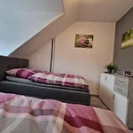 Exklusives Und Helles Dachgeschoss-apartment No 1 Im Zentrum Von Kassel, Schnelles 1gbit Internet, Geschirrspüler, Boxspringbetten Apartamento Kassel
