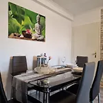 Exklusives Und Helles Dachgeschoss-apartment No 1 Im Zentrum Von Kassel, Schnelles 1gbit Internet, Geschirrspueler, Boxspringbetten Apartament