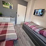 Apartamento Exklusives Und Helles Dachgeschoss-apartment No 1 Im Zentrum Von Kassel, Schnelles 1gbit Internet, Geschirrspüler, Boxspringbetten