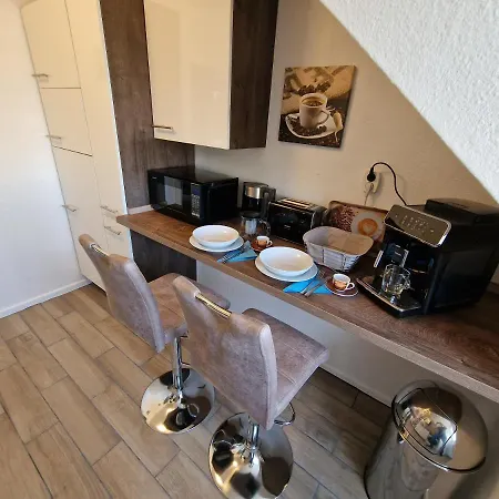 Lejlighed Exklusives Und Helles Dachgeschoss-apartment No 1 Im Zentrum Von Kassel, Schnelles 1gbit Internet, Geschirrspueler, Boxspringbetten Kassel