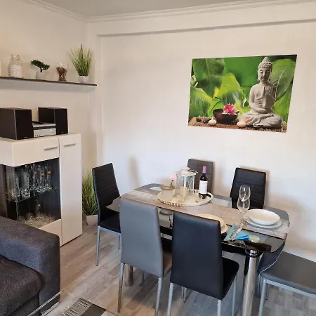 Exklusives Und Helles Dachgeschoss-apartment No 1 Im Zentrum Von Kassel, Schnelles 1gbit Internet, Geschirrspueler, Boxspringbetten Lägenhet