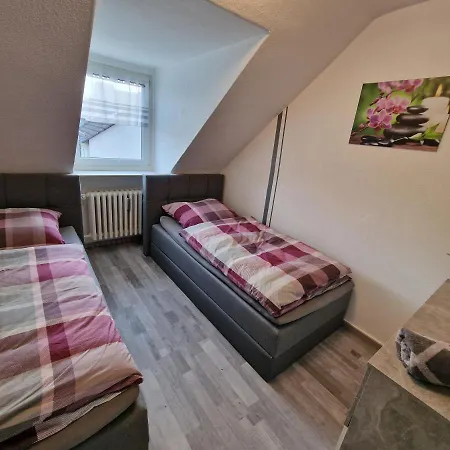 Exklusives Und Helles Dachgeschoss-apartment No 1 Im Zentrum Von Kassel, Schnelles 1gbit Internet, Geschirrspueler, Boxspringbetten Appartement