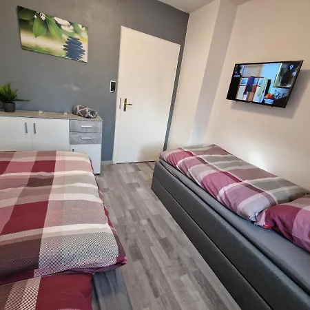 Appartement Exklusives Und Helles Dachgeschoss-apartment No 1 Im Zentrum Von Kassel, Schnelles 1gbit Internet, Geschirrspueler, Boxspringbetten