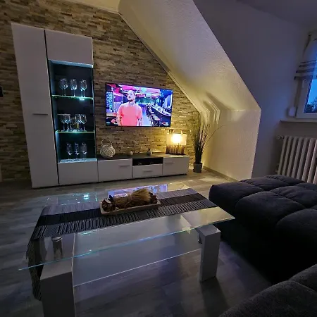 Exklusives Und Helles Dachgeschoss-apartment No 1 Im Zentrum Von Kassel, Schnelles 1gbit Internet, Geschirrspueler, Boxspringbetten *