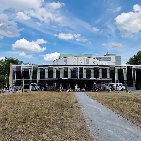 Exklusives Und Helles Dachgeschoss-apartment No 1 Im Zentrum Von Kassel, Schnelles 1gbit Internet, Geschirrspueler, Boxspringbetten *