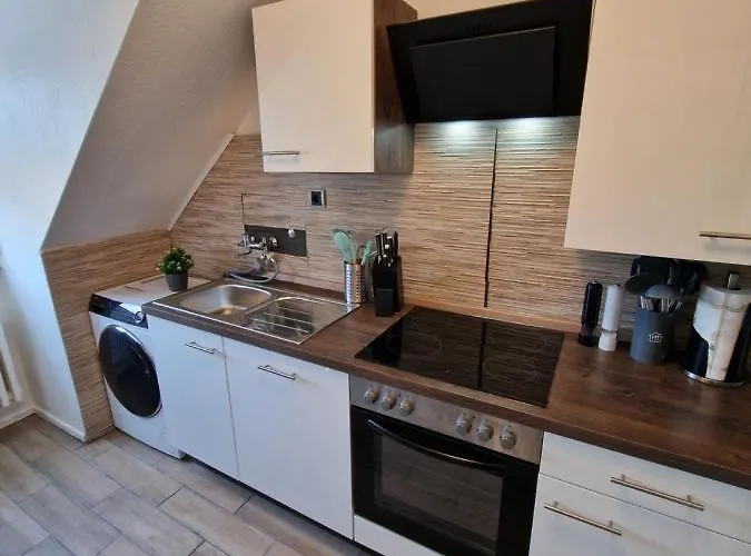 Exklusives Und Helles Dachgeschoss-apartment No 1 Im Zentrum Von Kassel, Schnelles 1gbit Internet, Geschirrspueler, Boxspringbetten * Kassel