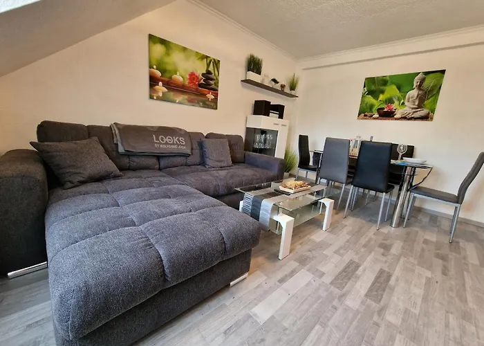 Apartment Exklusives Und Helles Dachgeschoss-apartment No 1 Im Zentrum Von Kassel, Schnelles 1gbit Internet, Geschirrspüler, Boxspringbetten