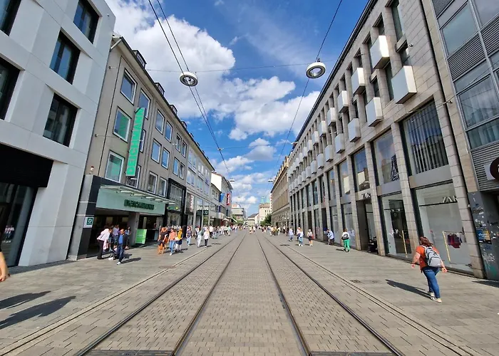 Exklusives Und Helles Dachgeschoss-apartment No 1 Im Zentrum Von Kassel, Schnelles 1gbit Internet, Geschirrspueler, Boxspringbetten