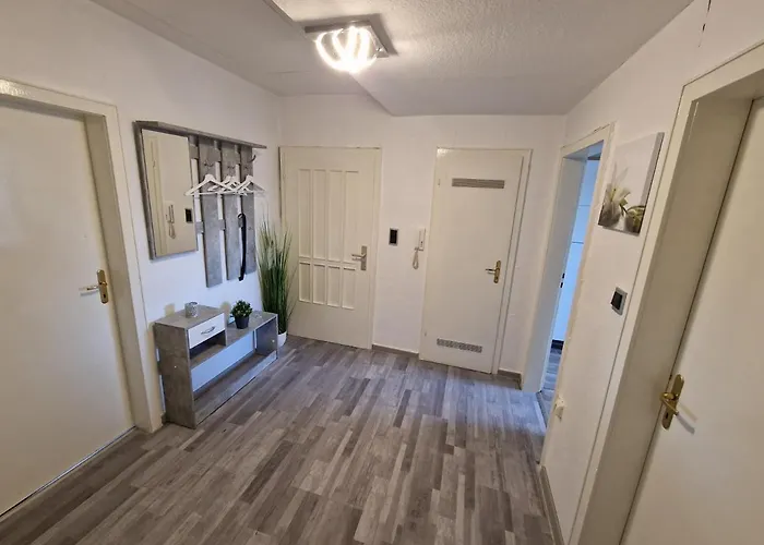 Lägenhet Exklusives Und Helles Dachgeschoss-apartment No 1 Im Zentrum Von Kassel, Schnelles 1gbit Internet, Geschirrspueler, Boxspringbetten *