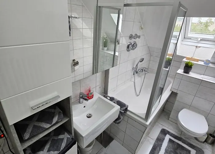 Exklusives Und Helles Dachgeschoss-apartment No 1 Im Zentrum Von Kassel, Schnelles 1gbit Internet, Geschirrspüler, Boxspringbetten